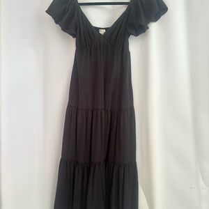 Elegant Black Maxi Dress